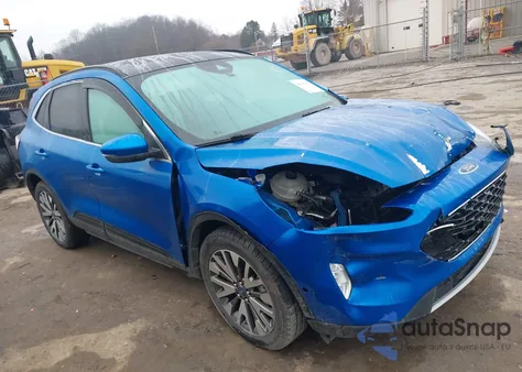 2020 Ford Escape Titanium z USA, uszkodzony, nr VIN 1FMCU9J96LUB97509